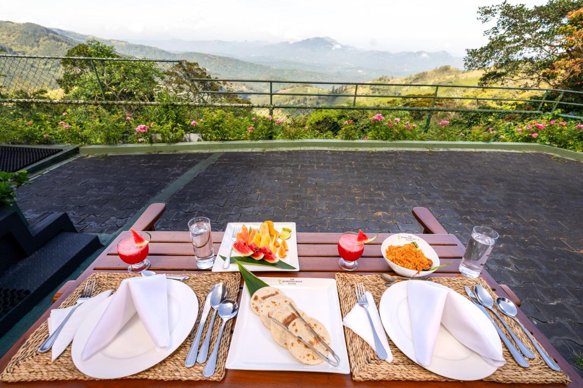 The Riverston Grand Matale Esterno foto